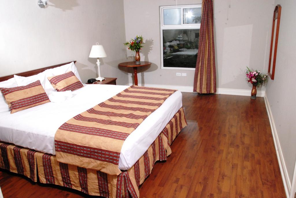 Guest House Villa Mishkan Runaway Bay Værelse billede